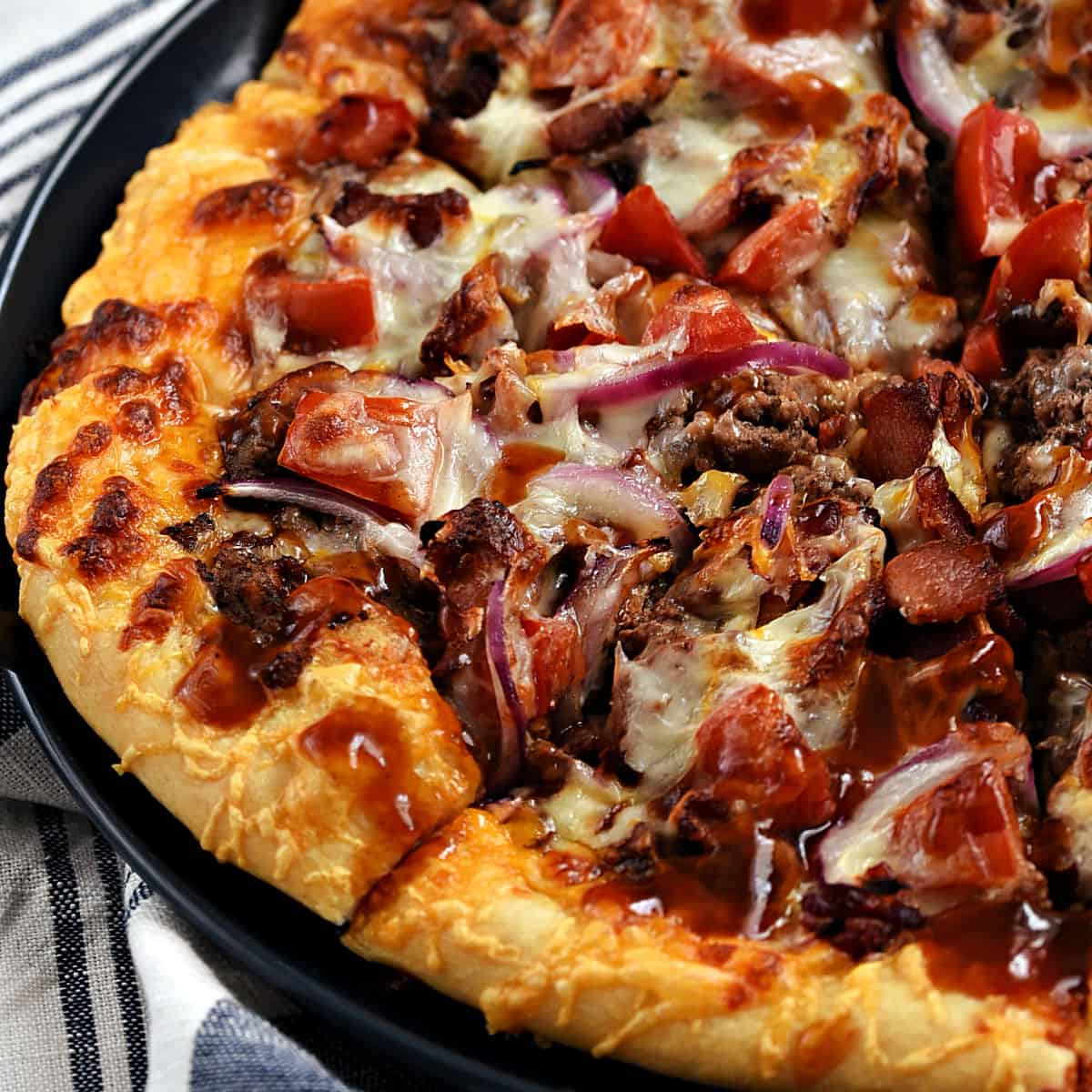 Bacon Cheeseburger Pizza