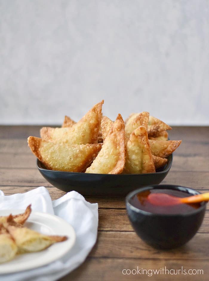 Crab Rangoons | cookingwithcurls.com #appetizers