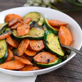 Easy Sauteed Zucchini and Carrots, the perfect side dish | cookingwithcurls.com