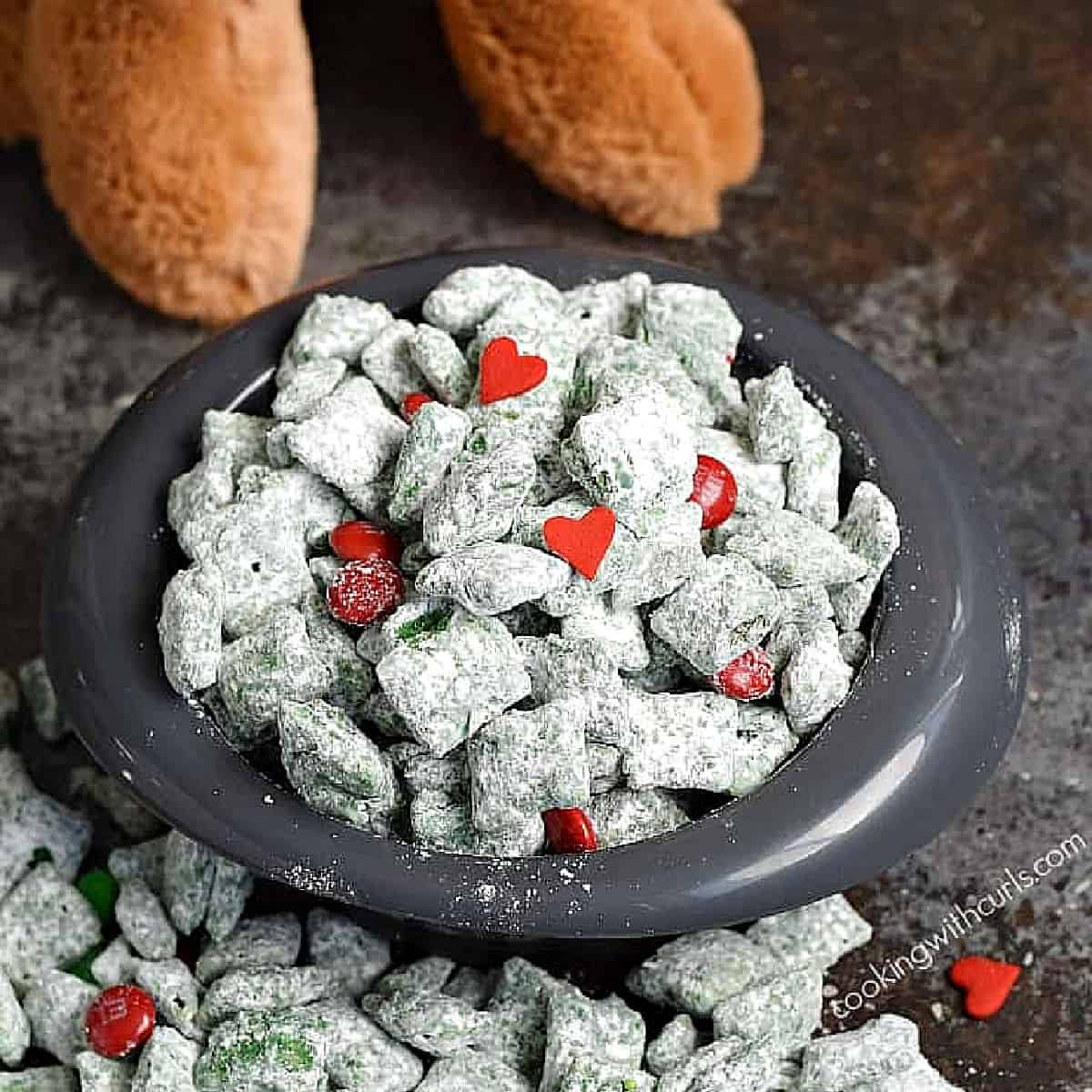 Grinch Puppy Chow