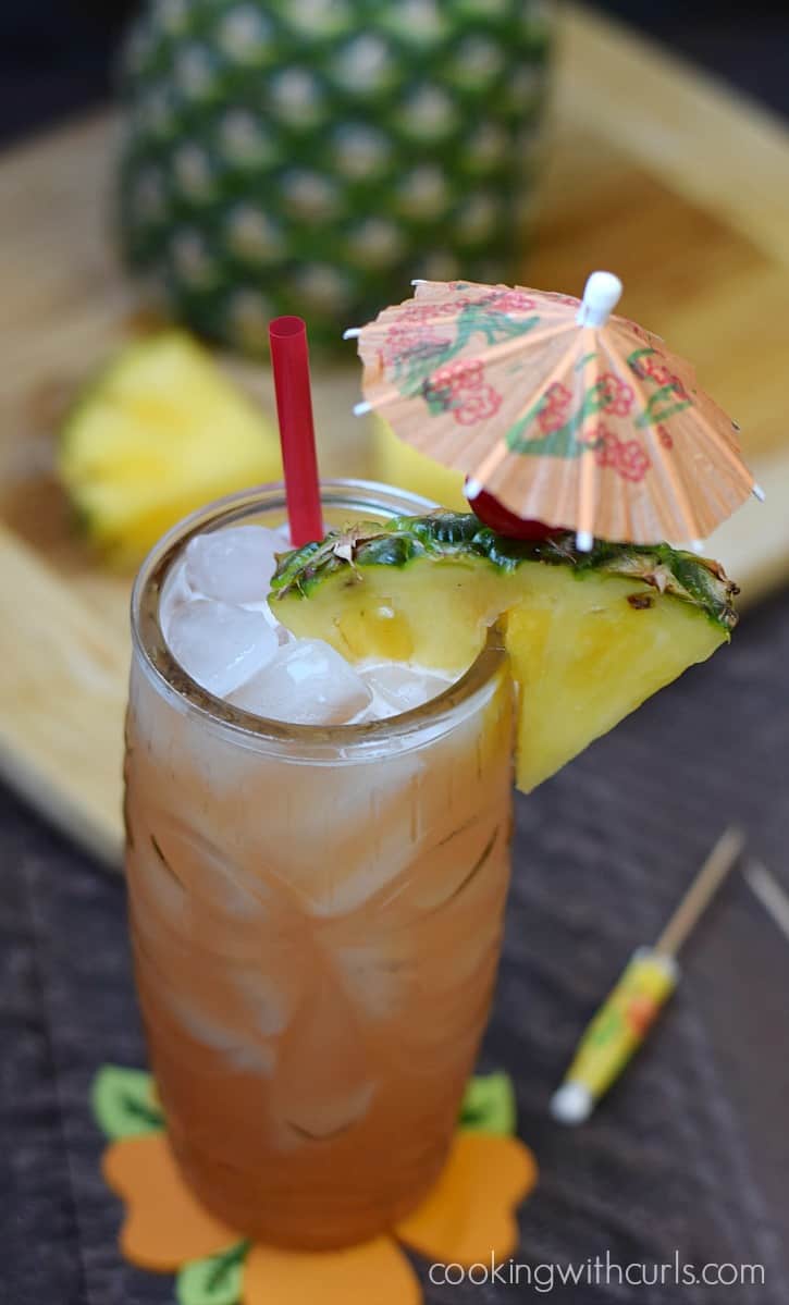 Have a Luau at home with your very own tropical Mai Tai Cocktail | cookingwithcurls.com