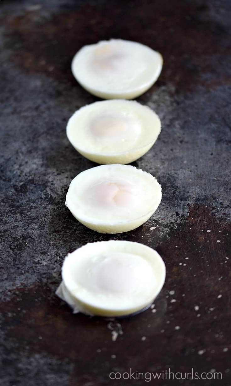 Instant Pot Poached Eggs | cookingwithcurls.com