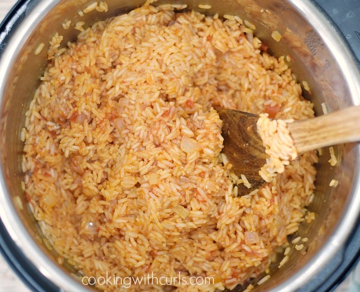 Instant Pot Spanish Rice fluff cookingwithcurls.com