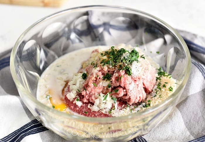 Mix the meatball ingredients together in a large bowl cookingwithcurls.com