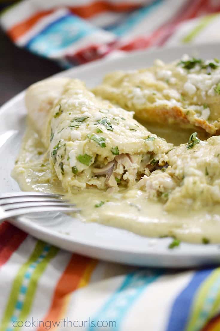 Simple Chicken Enchiladas Verdes