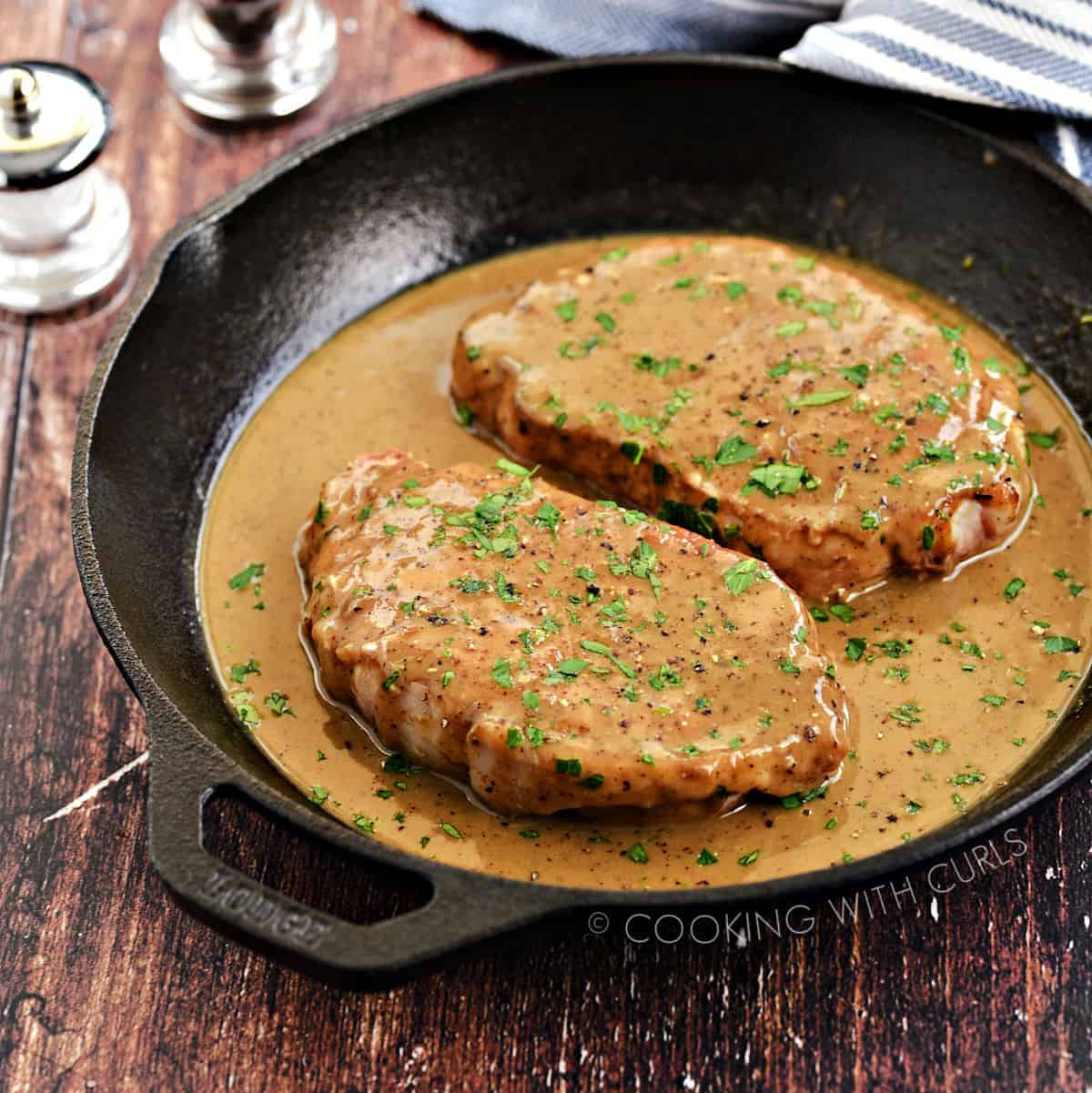 Pork Chops with Pan Gravy